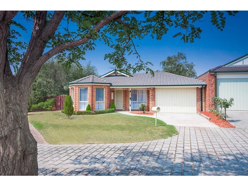 11 Yarck Court, Sunbury VIC 3429
