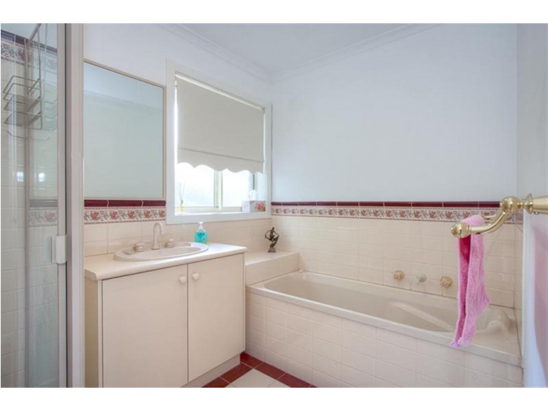 11 Yarck Court, Sunbury VIC 3429