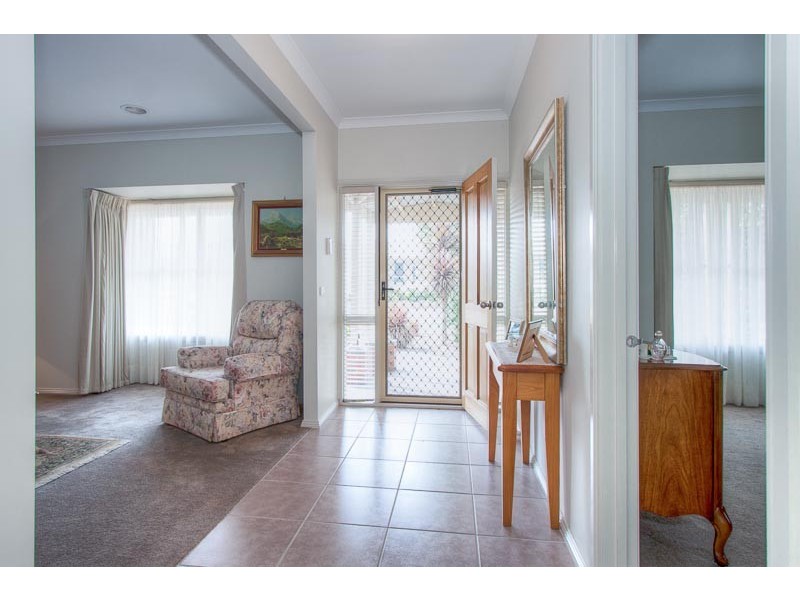 14 Sassafras Drive, Sunbury VIC 3429