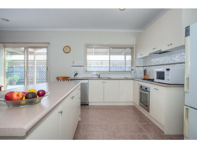 14 Sassafras Drive, Sunbury VIC 3429