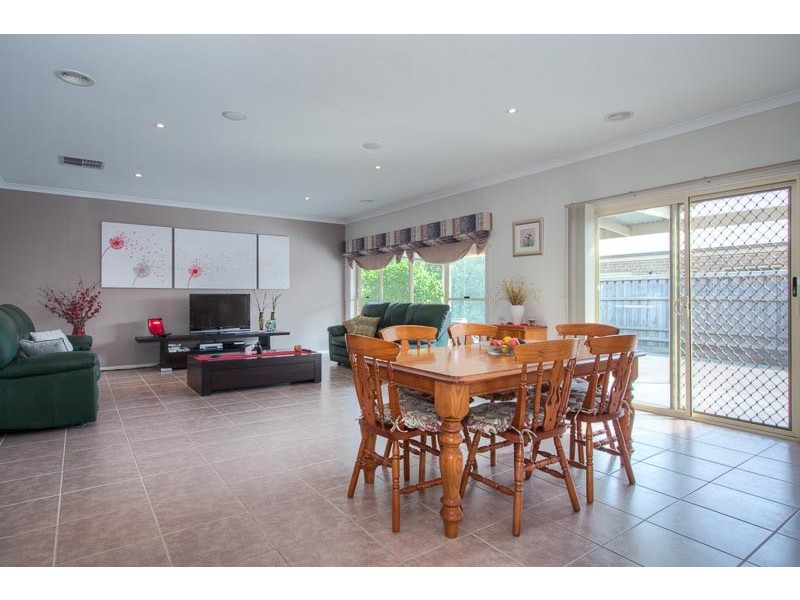 14 Sassafras Drive, Sunbury VIC 3429