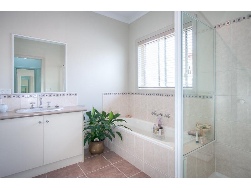 14 Sassafras Drive, Sunbury VIC 3429
