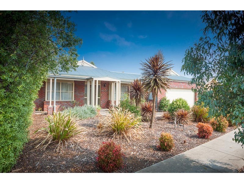 14 Sassafras Drive, Sunbury VIC 3429