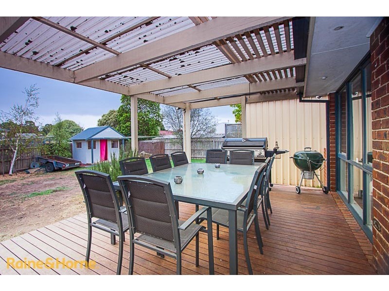 4 Tracie Court, Sunbury VIC 3429