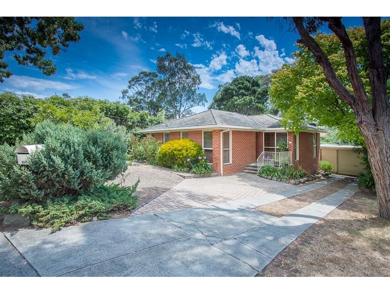 50 Higgins Avenue, Sunbury VIC 3429