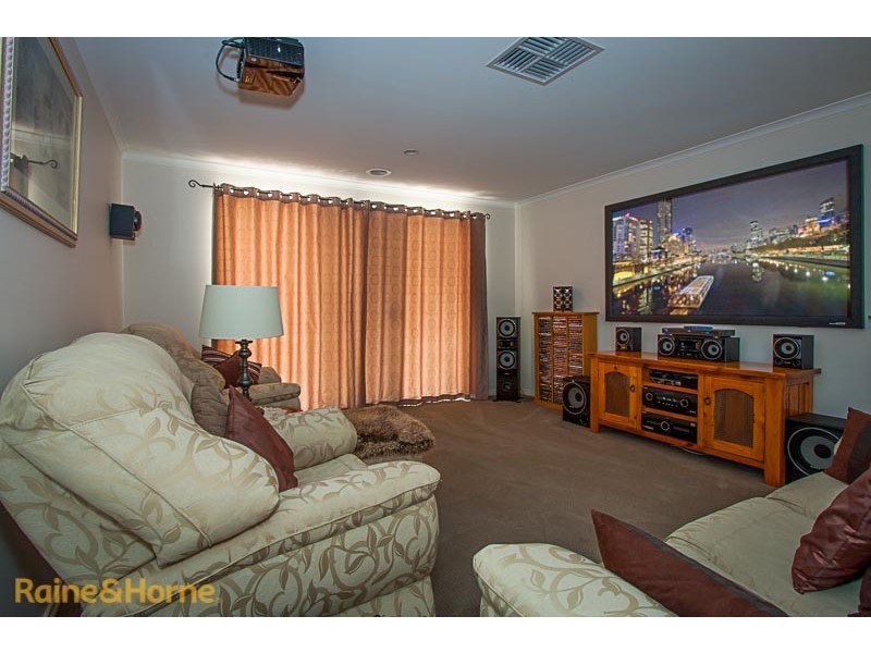 101 The Old Stock Run, Sunbury VIC 3429