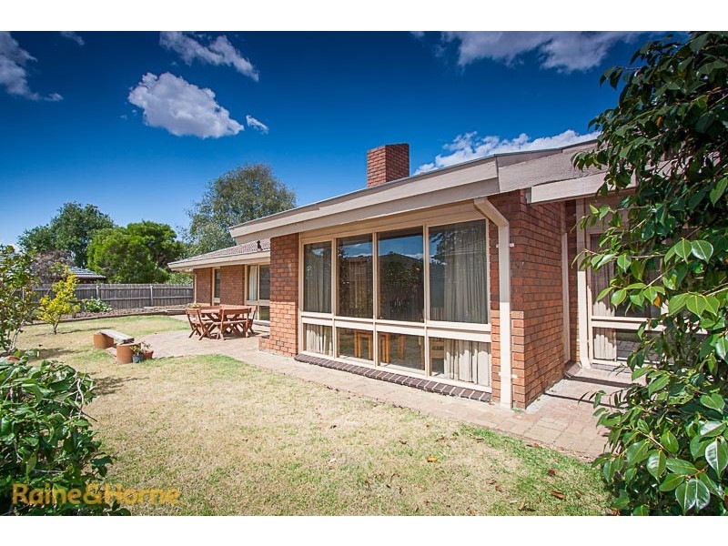 3 Cuming Place, Sunbury VIC 3429