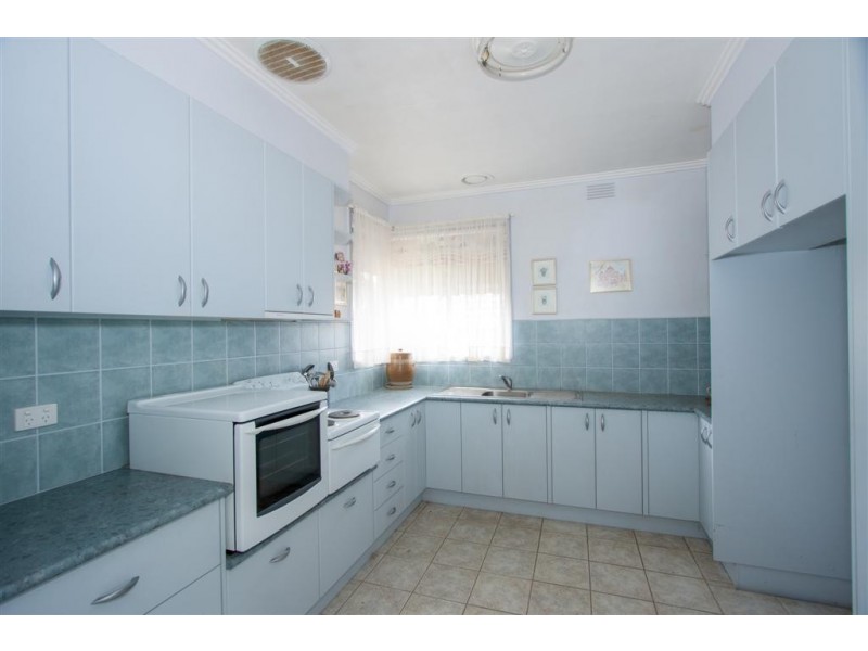 9 TERENCE STREET, Sunbury VIC 3429
