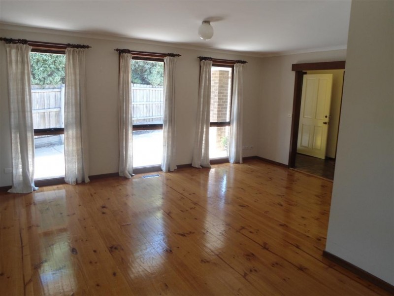 240 ELIZABETH DRIVE, Sunbury VIC 3429