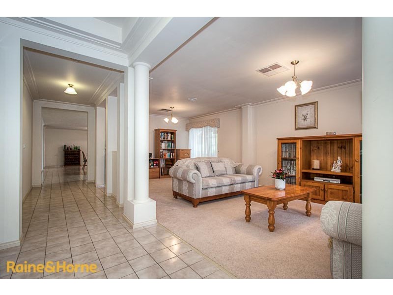 5 Prospect Court, Sunbury VIC 3429