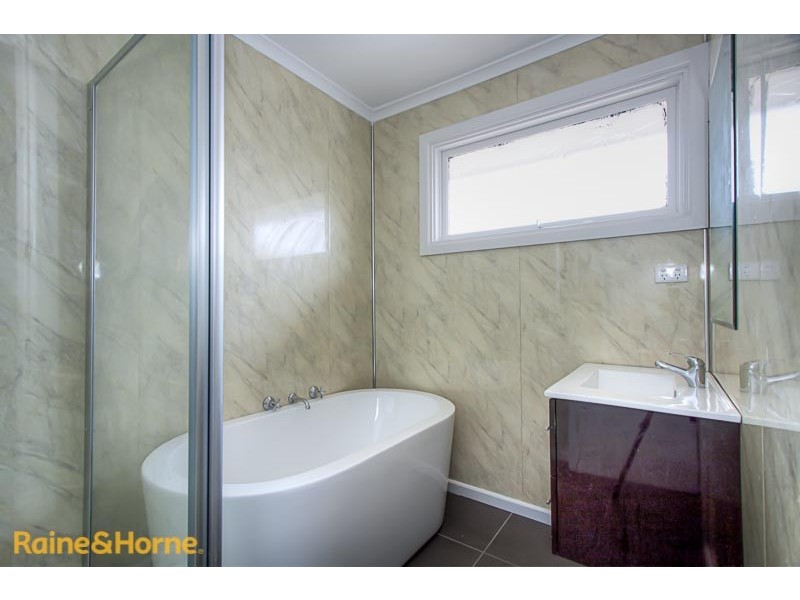 8 Wentworth Court, Sunbury VIC 3429