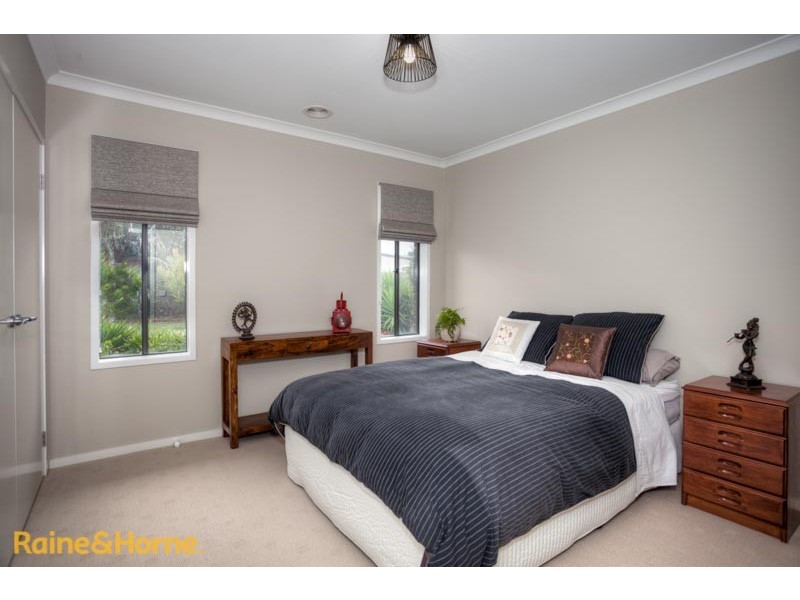 12 Berrydale Road, Sunbury VIC 3429