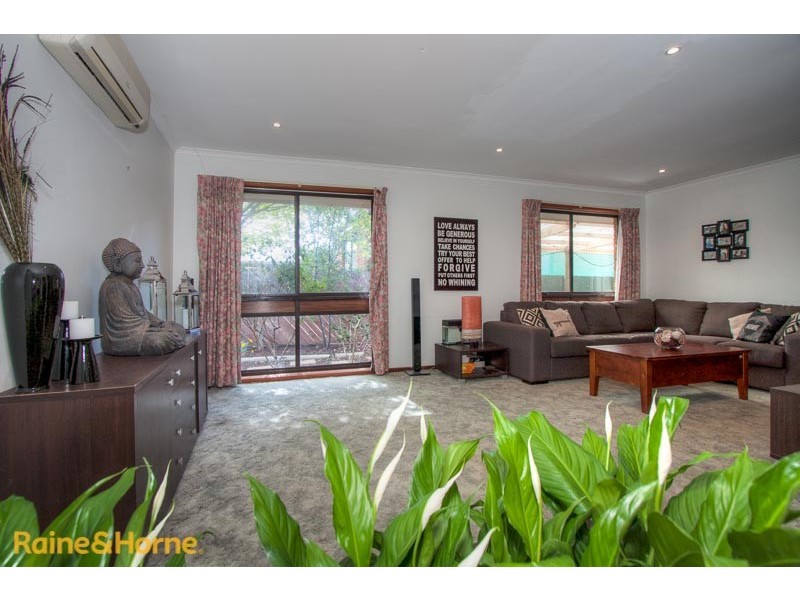 3 Winged Foot Court, Sunbury VIC 3429