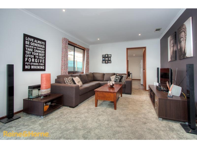 3 Winged Foot Court, Sunbury VIC 3429
