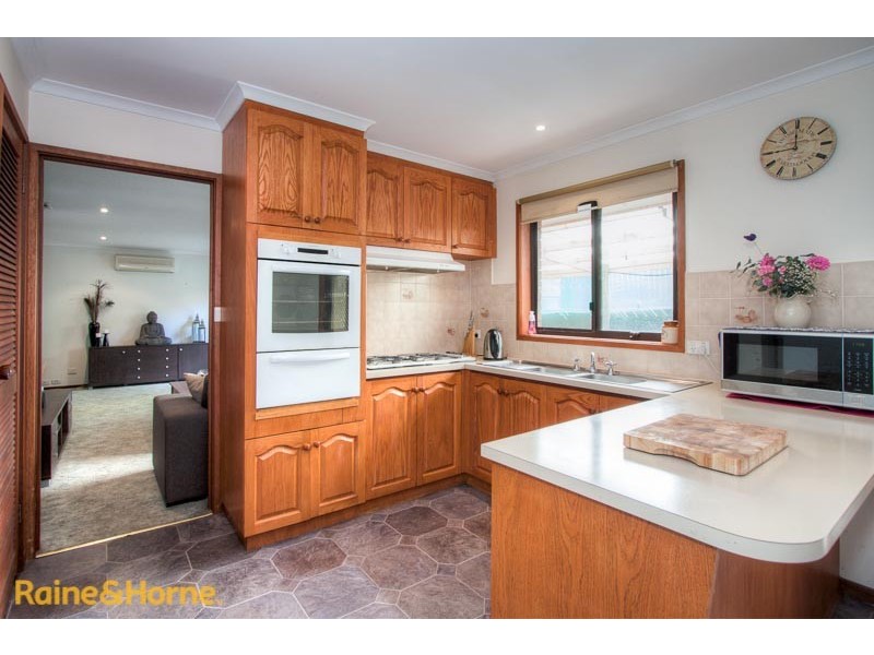 3 Winged Foot Court, Sunbury VIC 3429