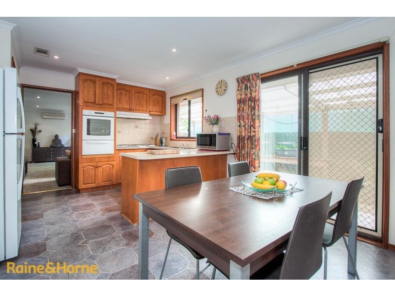 3 Winged Foot Court, Sunbury VIC 3429