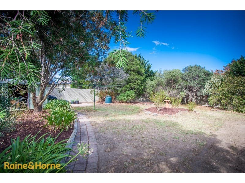 3 Winged Foot Court, Sunbury VIC 3429