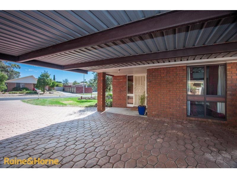 3 Winged Foot Court, Sunbury VIC 3429