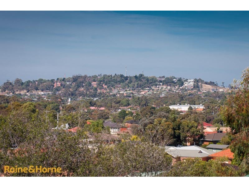 2 Macdonald Place, Sunbury VIC 3429