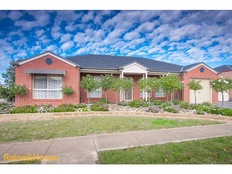 26 Burge Drive, Sunbury VIC 3429