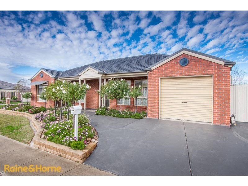 26 Burge Drive, Sunbury VIC 3429