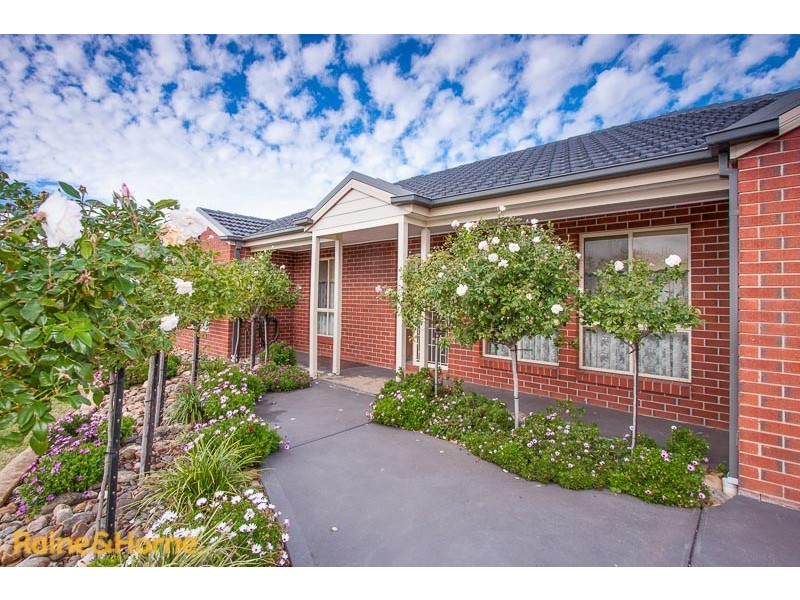 26 Burge Drive, Sunbury VIC 3429