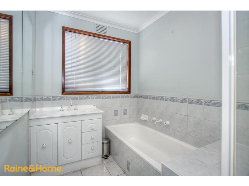 65 Charter Road West, Sunbury VIC 3429