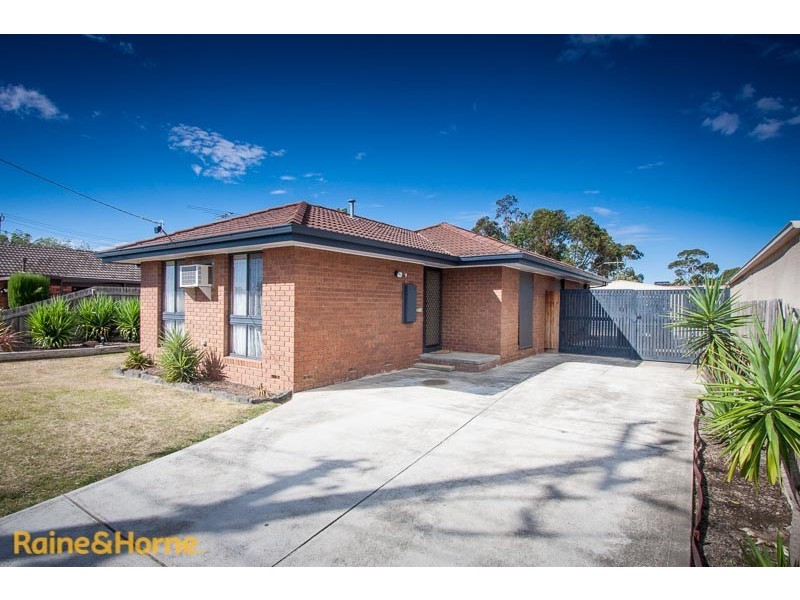 65 Charter Road West, Sunbury VIC 3429