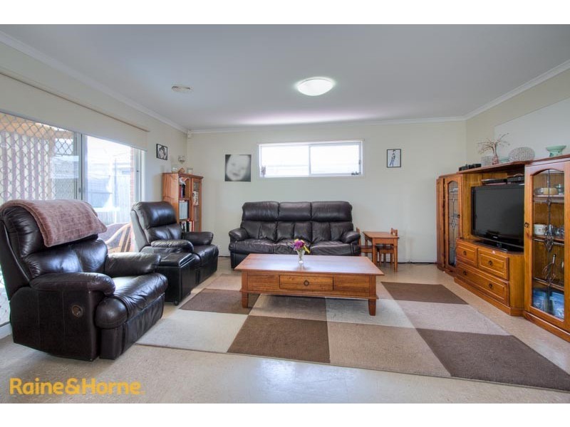 13 Isabella Street, Sunbury VIC 3429