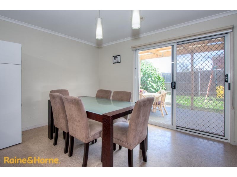 13 Isabella Street, Sunbury VIC 3429