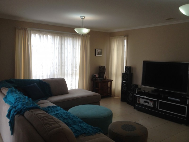 15 GOLFLINKS DRIVE, Sunbury VIC 3429