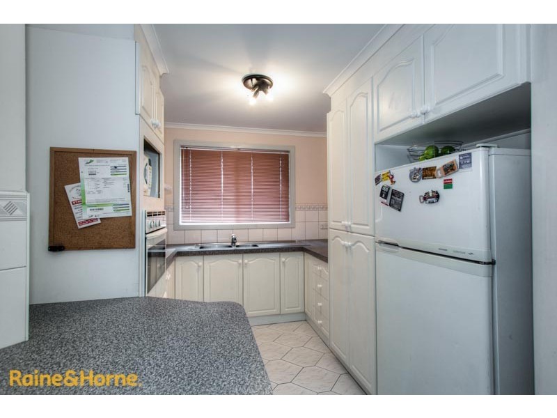 90 Stewarts Lane, Sunbury VIC 3429