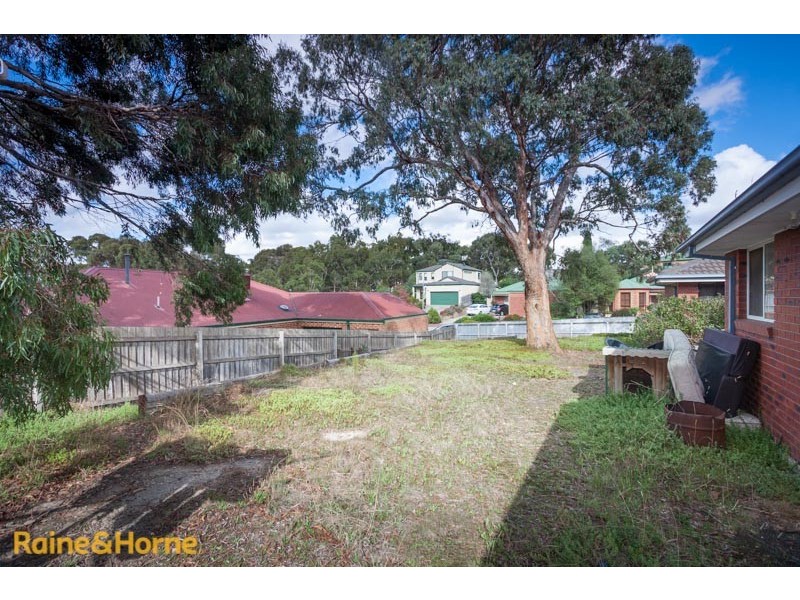 90 Stewarts Lane, Sunbury VIC 3429