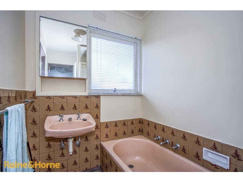 17 Melba Avenue, Sunbury VIC 3429