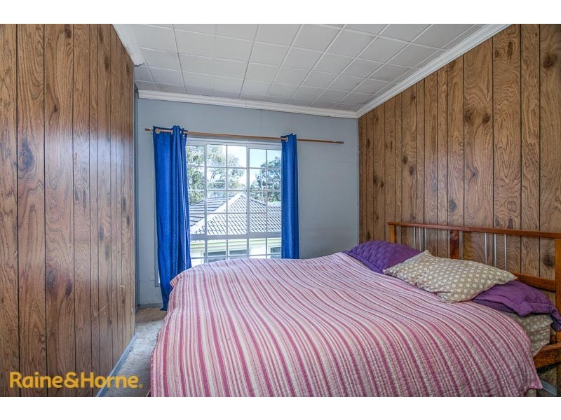 17 Melba Avenue, Sunbury VIC 3429
