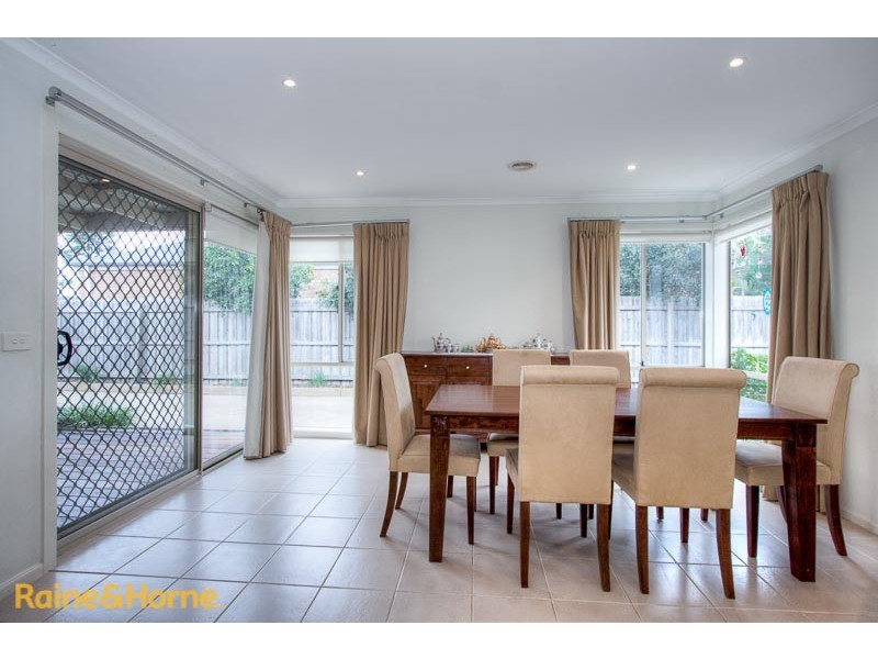 8 Frontignac Court, Sunbury VIC 3429