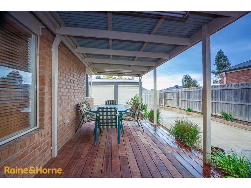 8 Frontignac Court, Sunbury VIC 3429