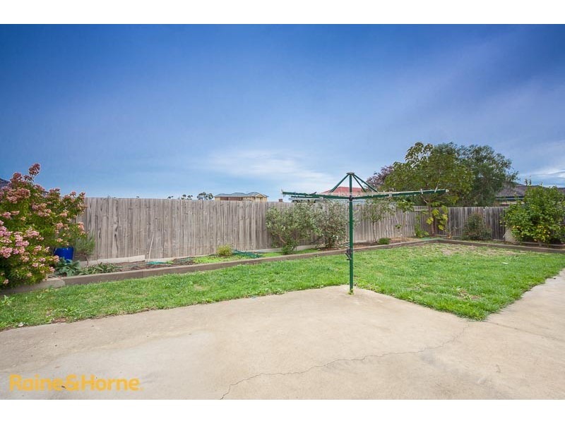 8 Frontignac Court, Sunbury VIC 3429