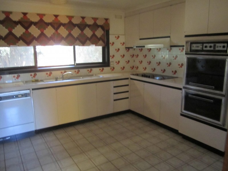 86 Brook Street, Sunbury VIC 3429