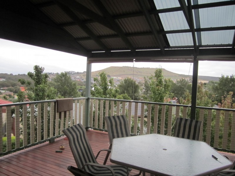 20 DADSWELL COURT, Sunbury VIC 3429