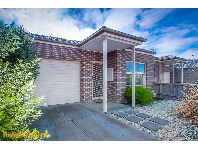 24a Keith Avenue, Sunbury VIC 3429