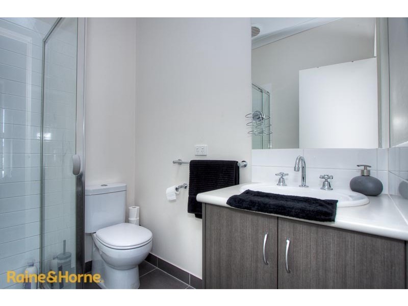 24a Keith Avenue, Sunbury VIC 3429