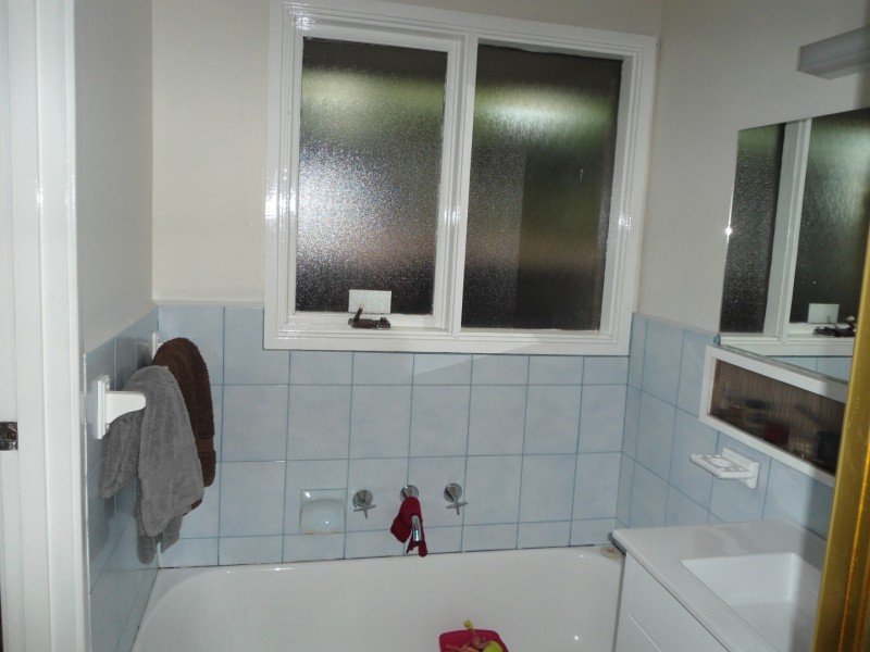 44 HEYSEN DRIVE, Sunbury VIC 3429