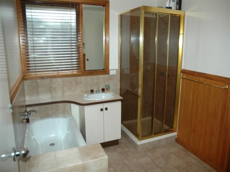 17 DUNROSSIL DRIVE, Sunbury VIC 3429