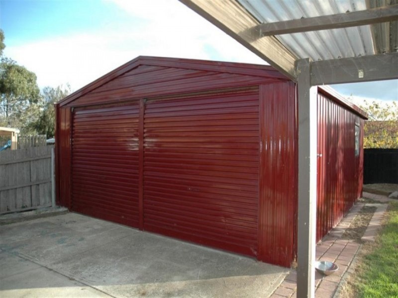 17 DUNROSSIL DRIVE, Sunbury VIC 3429