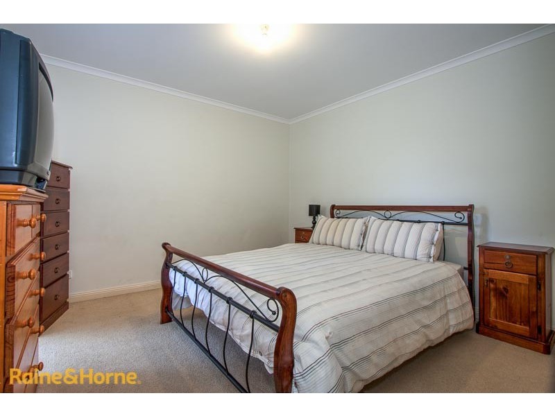 2/54 Station Street, Sunbury VIC 3429