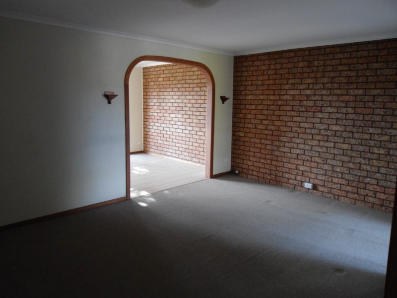 50 DUNROSSIL DRIVE, Sunbury VIC 3429