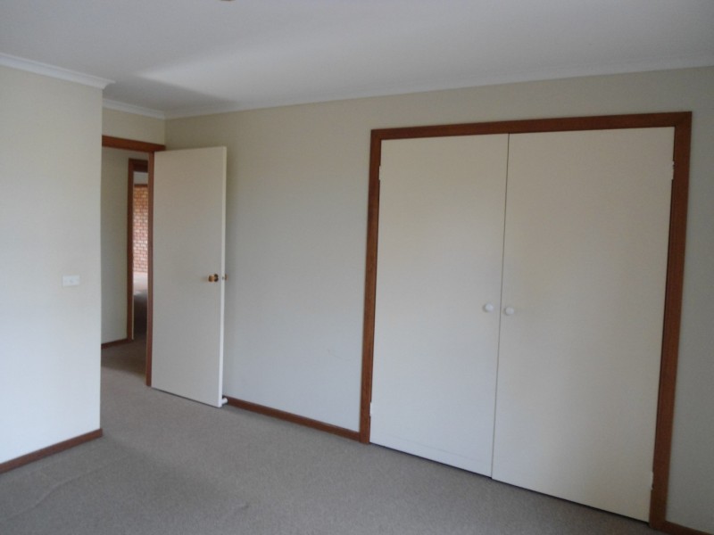 50 DUNROSSIL DRIVE, Sunbury VIC 3429