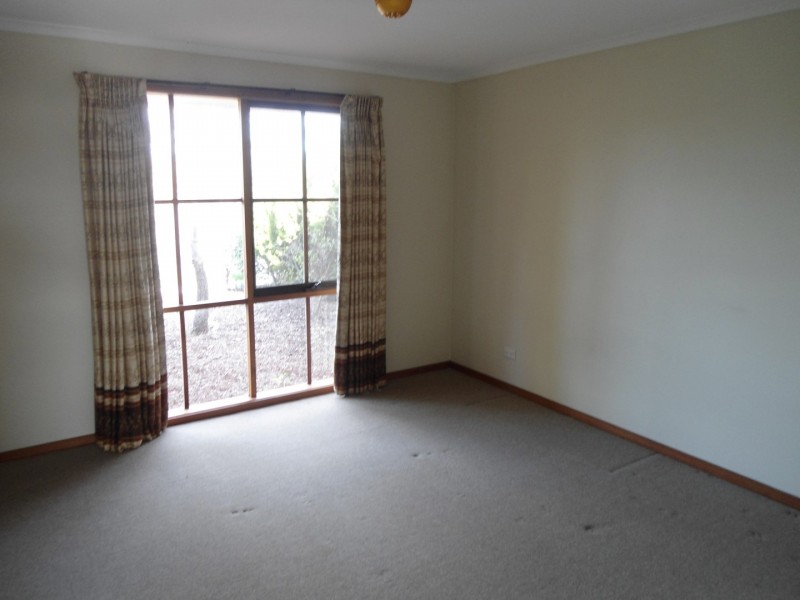 50 DUNROSSIL DRIVE, Sunbury VIC 3429