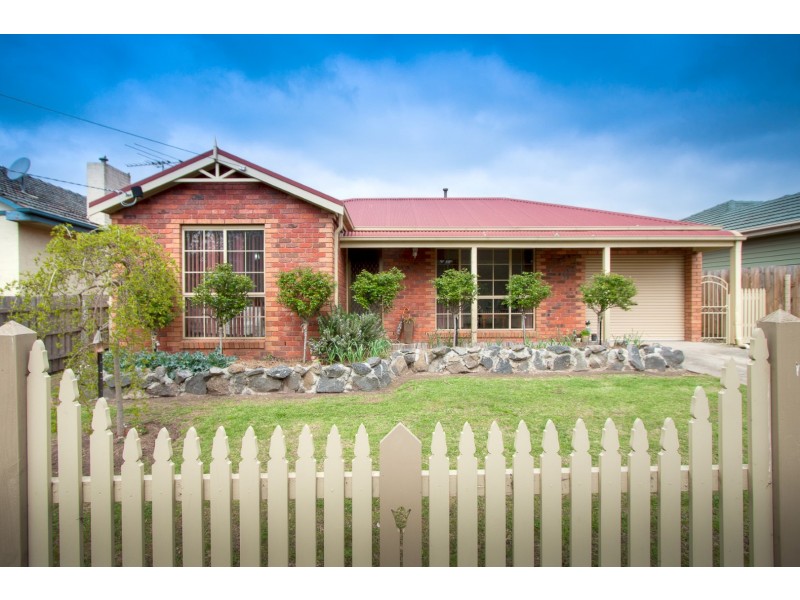 13 HUME STREET, Sunbury VIC 3429